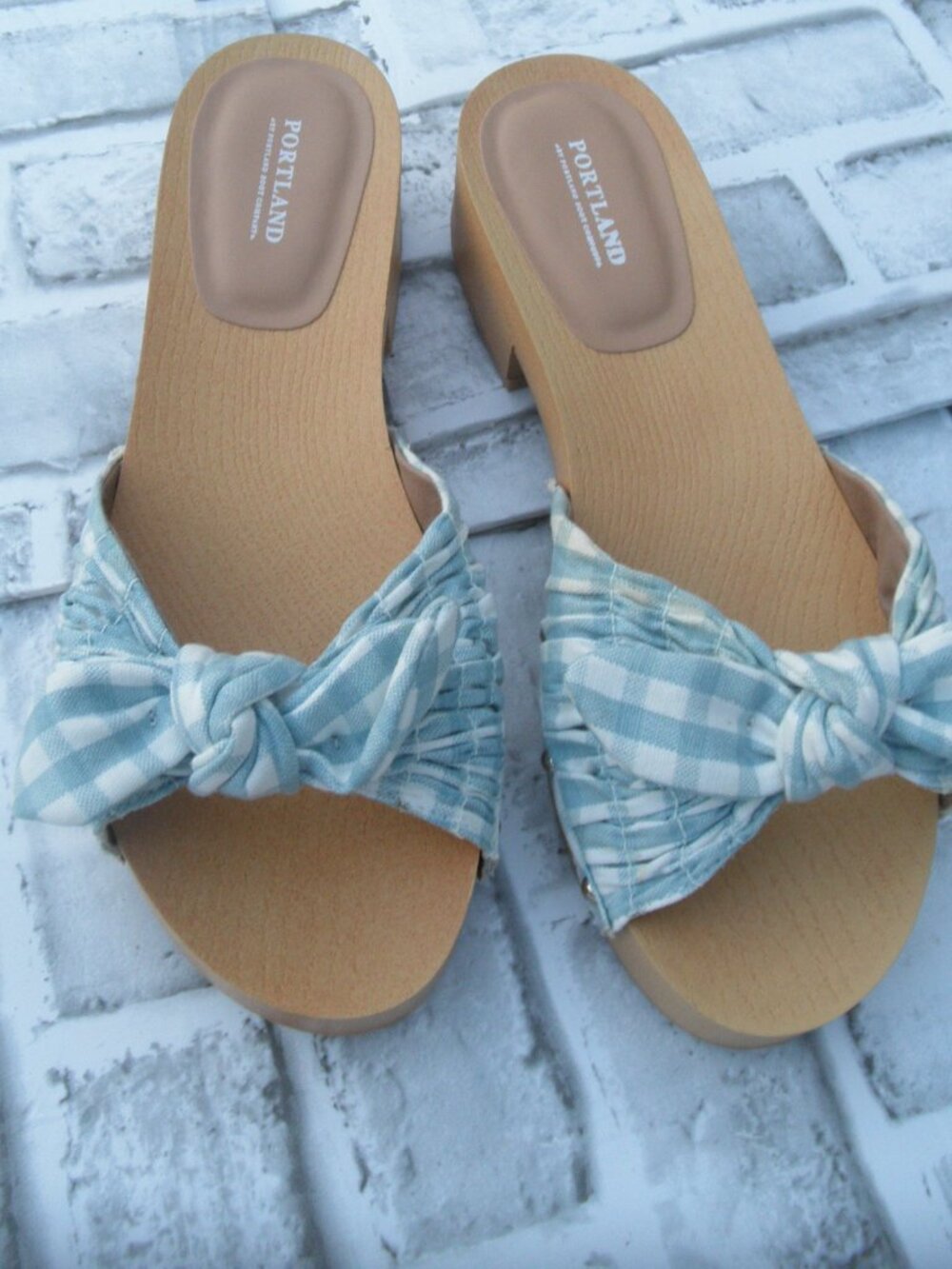 NEW by PORTLAND BOOT COMPANY, WOMEN'S CLOGS, SANDALS, GINGHAM SIZE 10 MED. WIDTH